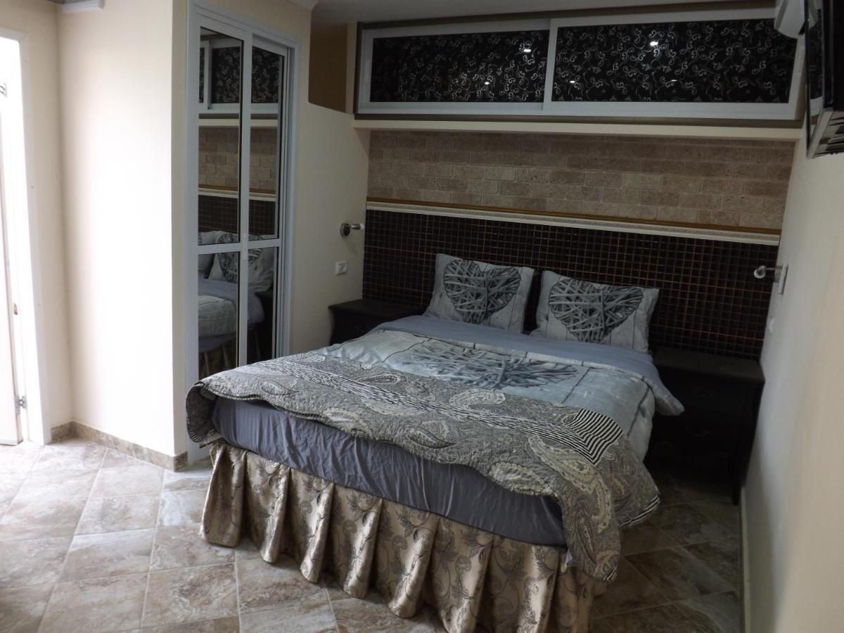 Shahal Apartments Μπερ Σεβά Δωμάτιο φωτογραφία